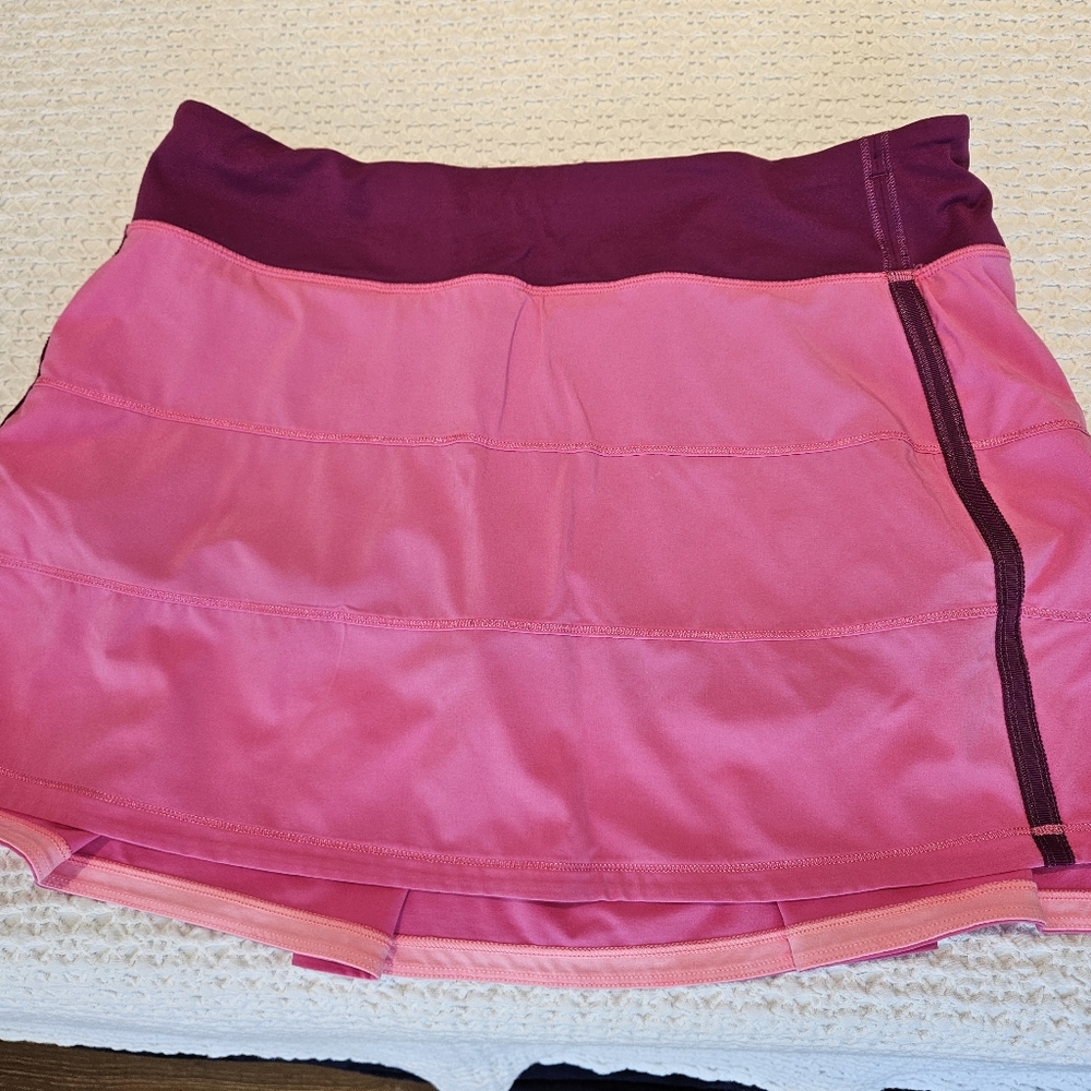 Lululemon skirt size 10